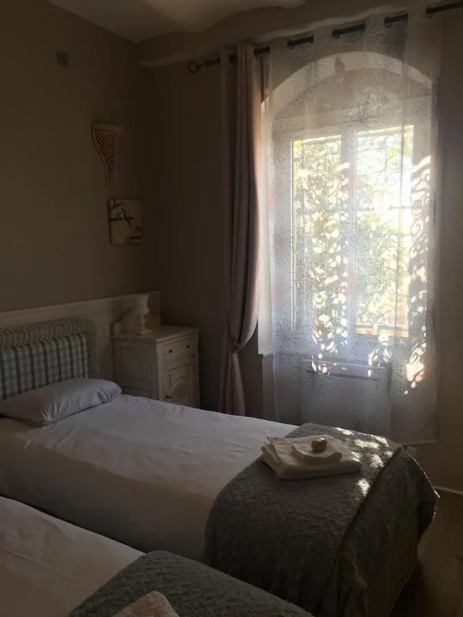 Appartement Central Des Terres Chaudes Proche Bord De Mer Menton