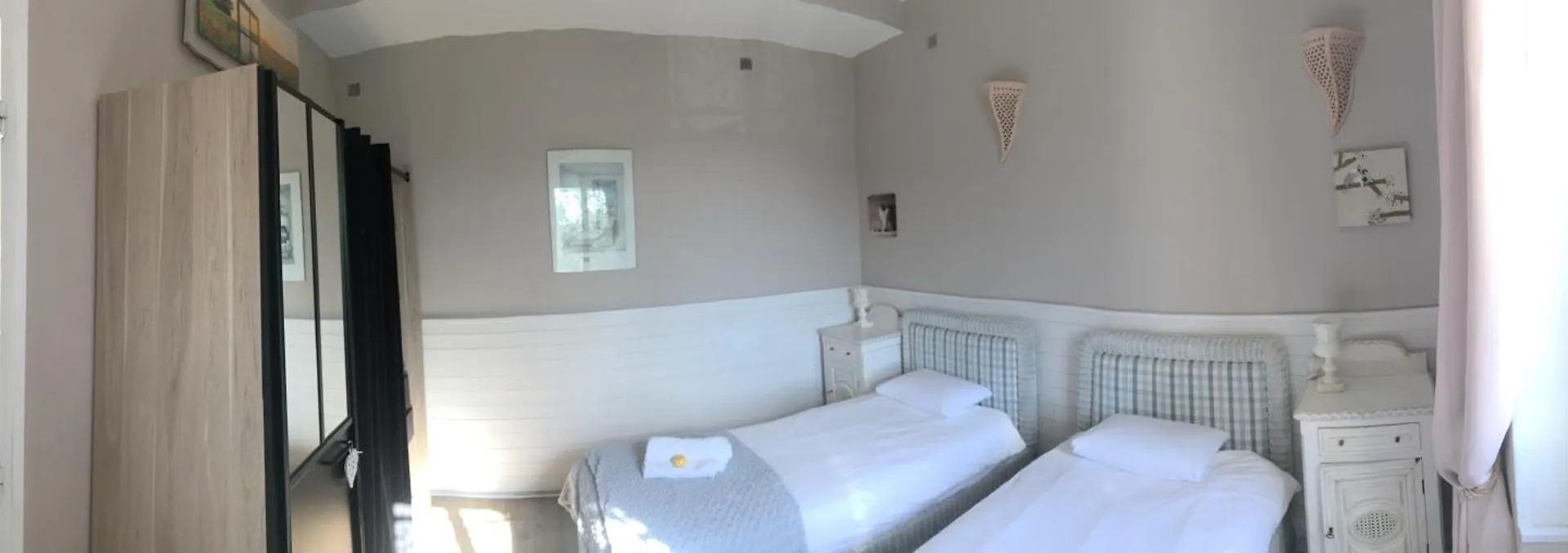 Appartement Central Des Terres Chaudes Proche Bord De Mer Menton Apartment