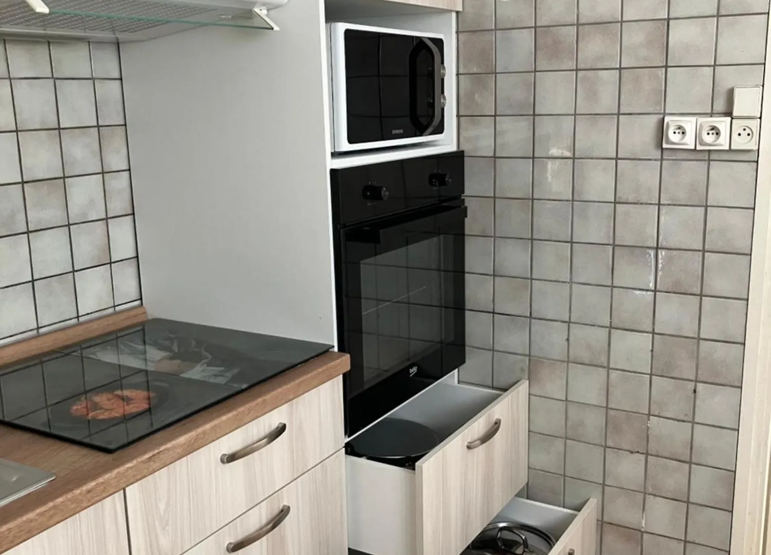 Appartement Central Des Terres Chaudes Proche Bord De Mer Menton 0*,