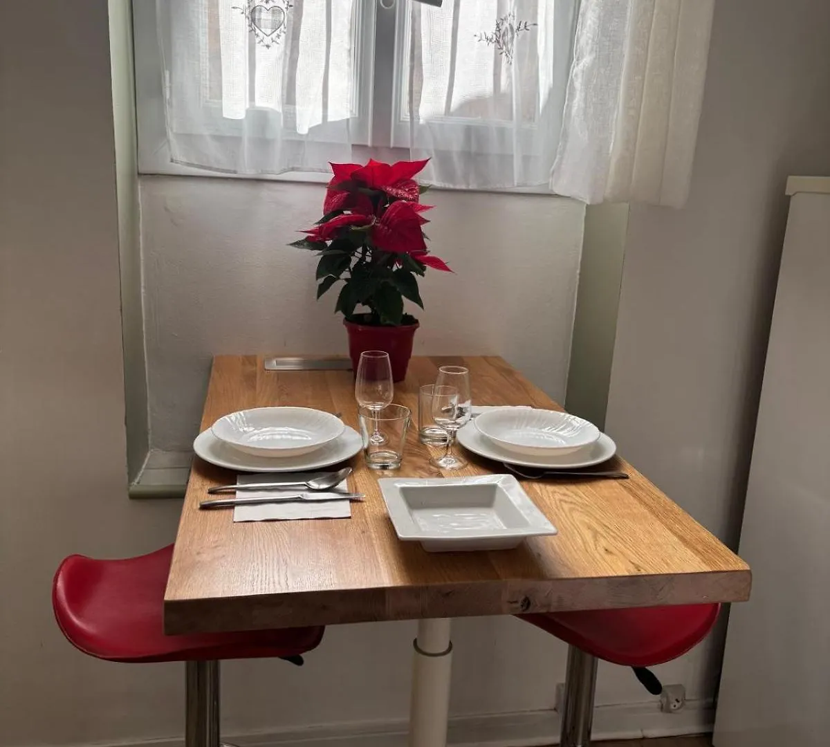 Apartment Appartement Central Des Terres Chaudes Proche Bord De Mer Menton