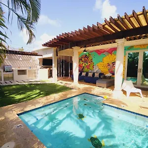 Relaxing Oasis With Pool Heater And Cabana Holiday home San Juan